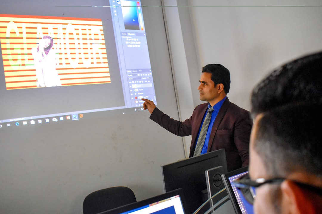 Becas y financiamiento para estudiar IA en México